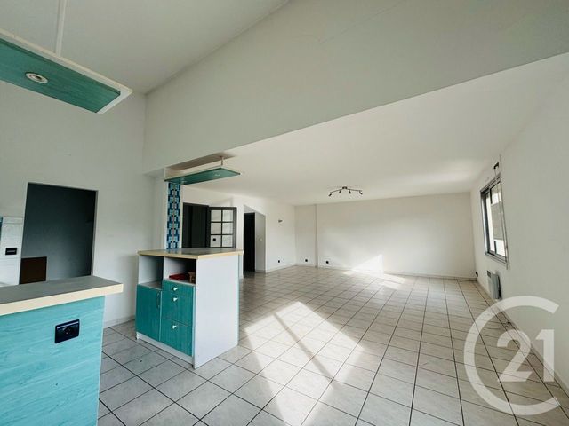 Appartement F4 à vendre - 4 pièces - 120.35 m2 - PERPIGNAN - 66 - LANGUEDOC-ROUSSILLON - Century 21 Côté Sud Immo