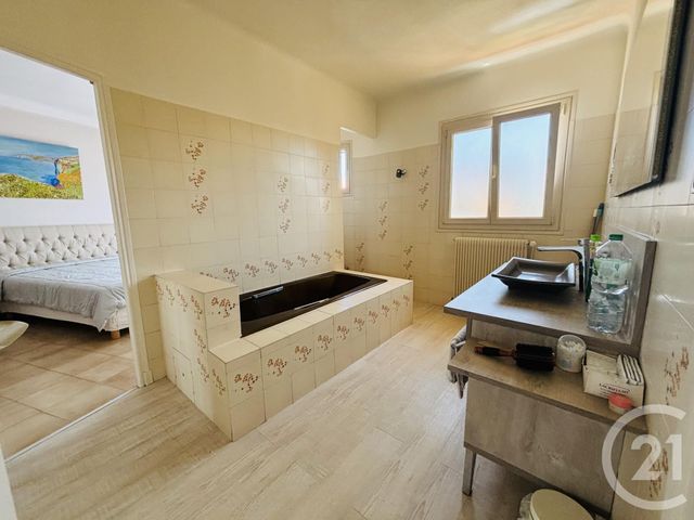 Appartement F4 à vendre - 4 pièces - 129.0 m2 - PERPIGNAN - 66 - LANGUEDOC-ROUSSILLON - Century 21 Côté Sud Immo