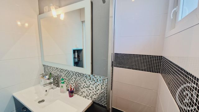 Afficher la photo en grand Appartement F3 à vendre - 3 pièces - 60.8 m2 - PERPIGNAN - 66 - LANGUEDOC-ROUSSILLON - Century 21 Côté Sud Immo