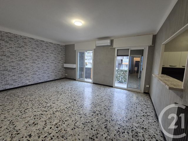 Appartement F3 à vendre - 3 pièces - 82.0 m2 - PERPIGNAN - 66 - LANGUEDOC-ROUSSILLON - Century 21 Côté Sud Immo