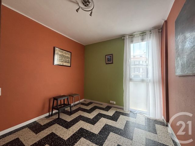 Appartement T4 à vendre - 4 pièces - 83.74 m2 - PERPIGNAN - 66 - LANGUEDOC-ROUSSILLON - Century 21 Côté Sud Immo
