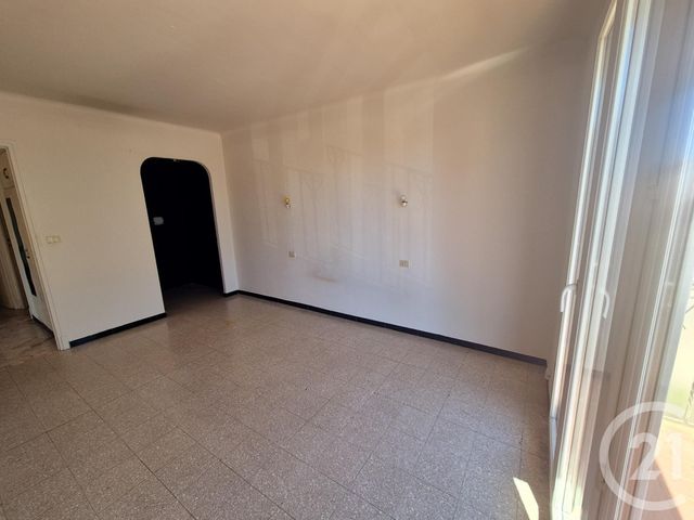 Afficher la photo en grand Appartement F3 à vendre - 3 pièces - 83.7 m2 - PERPIGNAN - 66 - LANGUEDOC-ROUSSILLON - Century 21 Côté Sud Immo