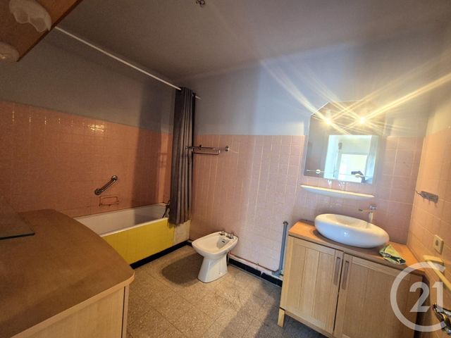 Afficher la photo en grand Appartement F3 à vendre - 3 pièces - 83.7 m2 - PERPIGNAN - 66 - LANGUEDOC-ROUSSILLON - Century 21 Côté Sud Immo