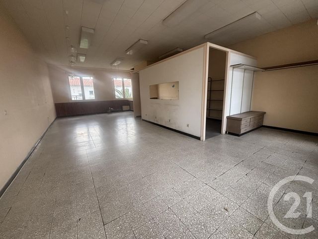 Afficher la photo en grand Appartement Local à louer - 2 pièces - 60.0 m2 - PERPIGNAN - 66 - LANGUEDOC-ROUSSILLON - Century 21 Côté Sud Immo