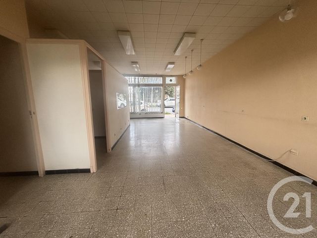 Afficher la photo en grand Appartement Local à louer - 2 pièces - 60.0 m2 - PERPIGNAN - 66 - LANGUEDOC-ROUSSILLON - Century 21 Côté Sud Immo