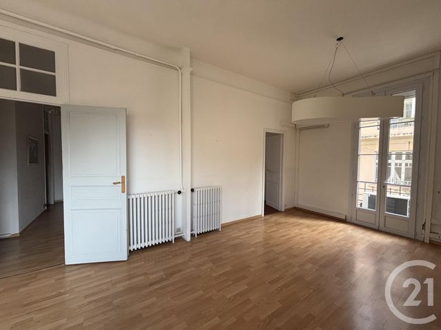 Afficher la photo en grand Appartement T5 à vendre - 5 pièces - 124.46 m2 - PERPIGNAN - 66 - LANGUEDOC-ROUSSILLON - Century 21 Côté Sud Immo