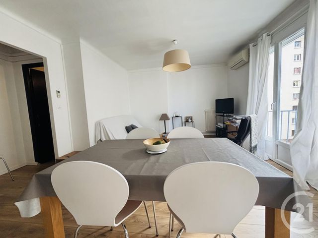 Afficher la photo en grand Appartement F2 à vendre - 2 pièces - 46.3 m2 - PERPIGNAN - 66 - LANGUEDOC-ROUSSILLON - Century 21 Côté Sud Immo