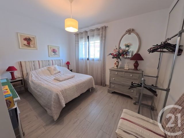 Appartement F3 à vendre - 3 pièces - 82.0 m2 - PERPIGNAN - 66 - LANGUEDOC-ROUSSILLON - Century 21 Côté Sud Immo