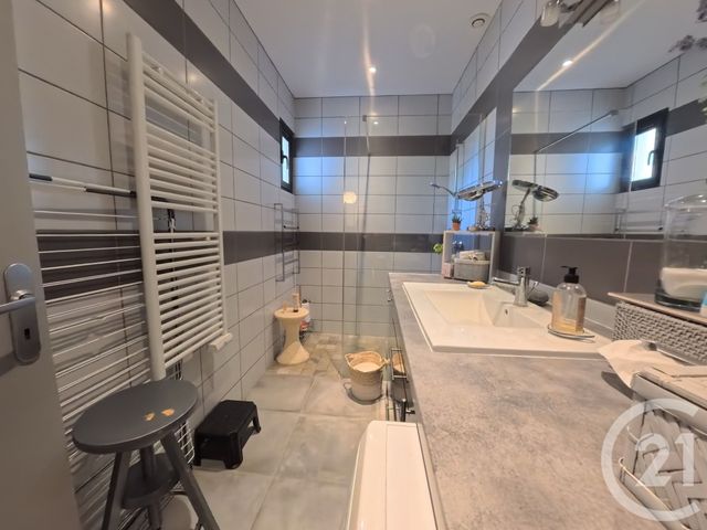 Appartement F3 à vendre - 3 pièces - 82.0 m2 - PERPIGNAN - 66 - LANGUEDOC-ROUSSILLON - Century 21 Côté Sud Immo