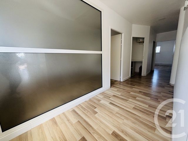 Afficher la photo en grand Appartement F4 à louer - 4 pièces - 116.32 m2 - CABESTANY - 66 - LANGUEDOC-ROUSSILLON - Century 21 Côté Sud Immo