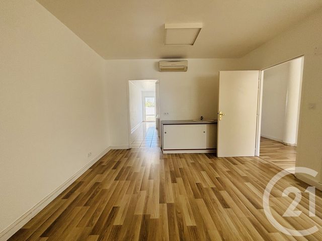 Afficher la photo en grand Appartement F4 à louer - 4 pièces - 116.32 m2 - CABESTANY - 66 - LANGUEDOC-ROUSSILLON - Century 21 Côté Sud Immo