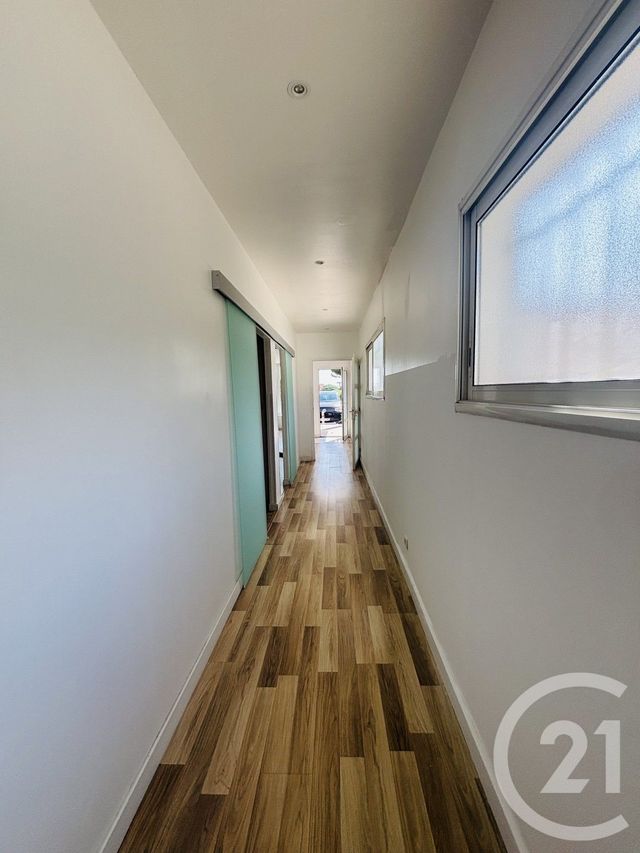 Afficher la photo en grand Appartement F4 à louer - 4 pièces - 116.32 m2 - CABESTANY - 66 - LANGUEDOC-ROUSSILLON - Century 21 Côté Sud Immo