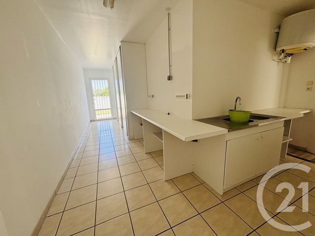 Afficher la photo en grand Appartement F4 à louer - 4 pièces - 116.32 m2 - CABESTANY - 66 - LANGUEDOC-ROUSSILLON - Century 21 Côté Sud Immo