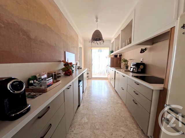 Appartement F4 à vendre - 4 pièces - 96.3 m2 - PERPIGNAN - 66 - LANGUEDOC-ROUSSILLON - Century 21 Côté Sud Immo