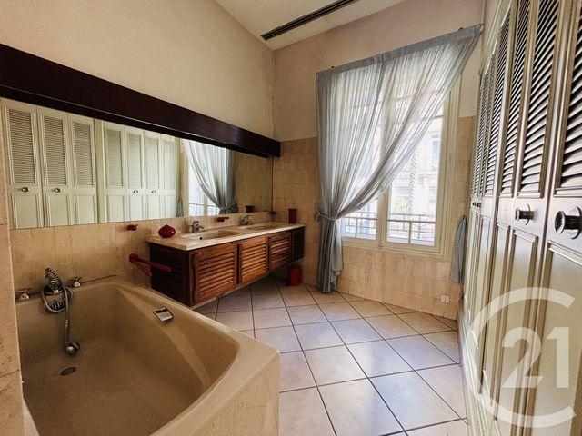 Appartement F5 à vendre - 5 pièces - 135.0 m2 - PERPIGNAN - 66 - LANGUEDOC-ROUSSILLON - Century 21 Côté Sud Immo