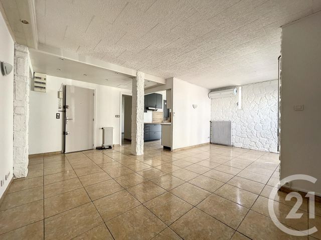 Appartement F4 à vendre - 4 pièces - 91.07 m2 - PERPIGNAN - 66 - LANGUEDOC-ROUSSILLON - Century 21 Côté Sud Immo