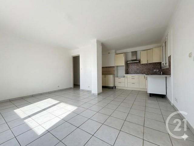 Appartement T3 à vendre - 3 pièces - 62.13 m2 - PERPIGNAN - 66 - LANGUEDOC-ROUSSILLON - Century 21 Côté Sud Immo