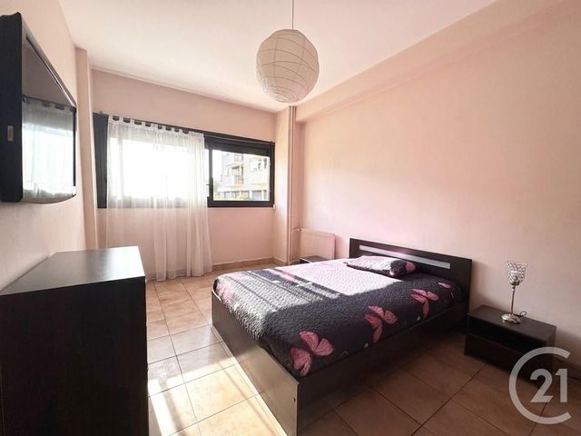 Appartement T4 à vendre - 5 pièces - 106.5 m2 - PERPIGNAN - 66 - LANGUEDOC-ROUSSILLON - Century 21 Côté Sud Immo