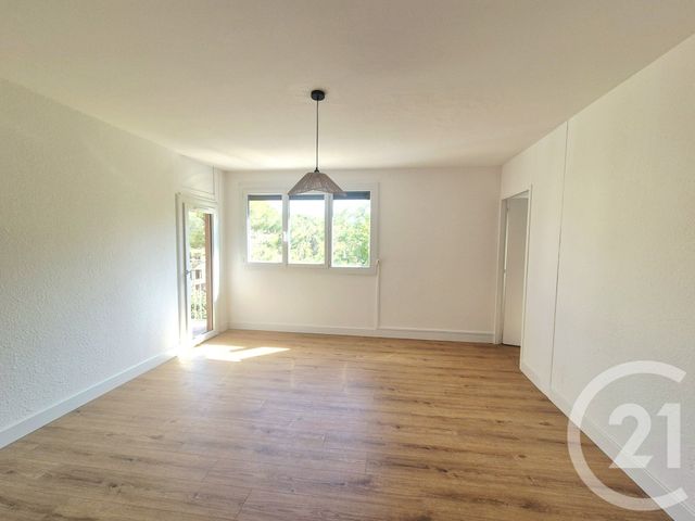 Appartement F4 à vendre - 4 pièces - 73.28 m2 - PERPIGNAN - 66 - LANGUEDOC-ROUSSILLON - Century 21 Côté Sud Immo